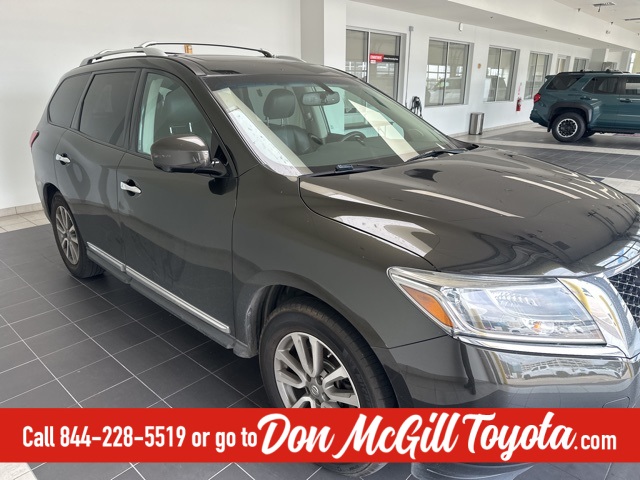 2016 Nissan Pathfinder SL Black at Gullo Toyota