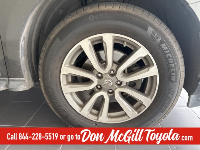 2016 Nissan Pathfinder SL Black at Gullo Toyota