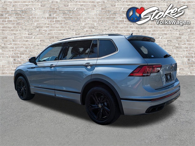 2024 Volkswagen Tiguan 2.0T SE R-Line Black Silver at Stokes Volkswagen