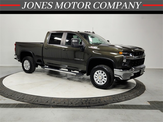 2022 Chevrolet Silverado 3500HD LT Crew Cab 4WD