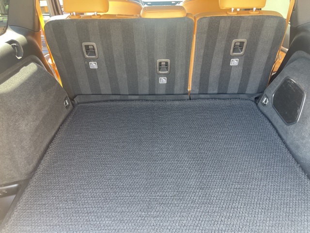 Black 2022 JEEP GRAND CHEROKEE for sale in South Bend, IN Photo 9