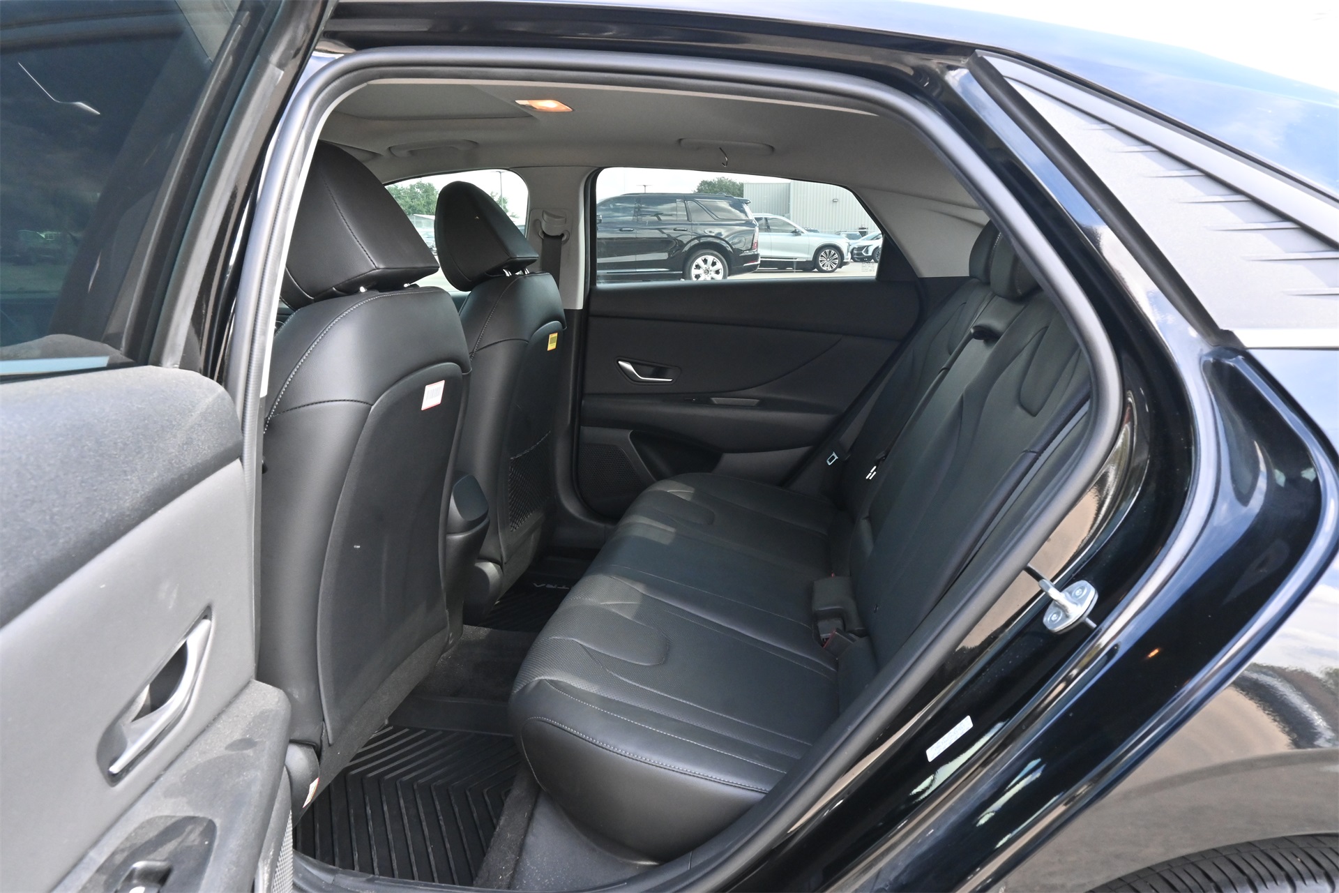 2023 Hyundai Elantra Limited Black at AutoSavvy Houston Southwest