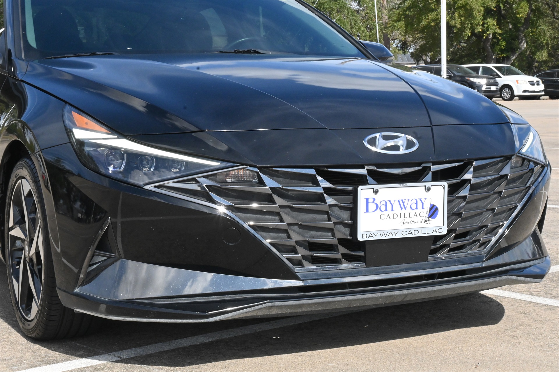 2023 Hyundai Elantra Limited Black at AutoSavvy Houston Southwest