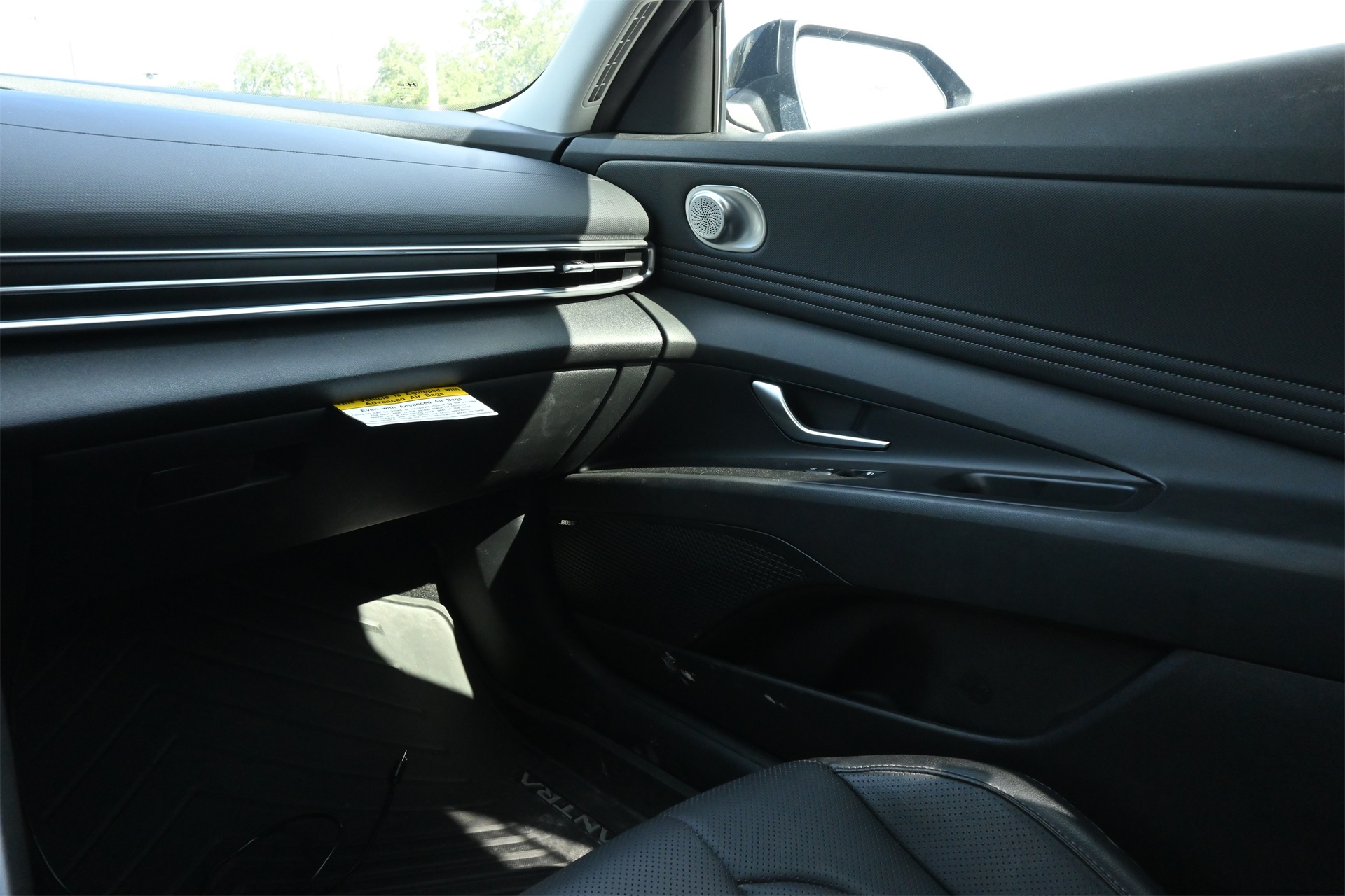 2023 Hyundai Elantra Limited Black at AutoSavvy Houston Southwest