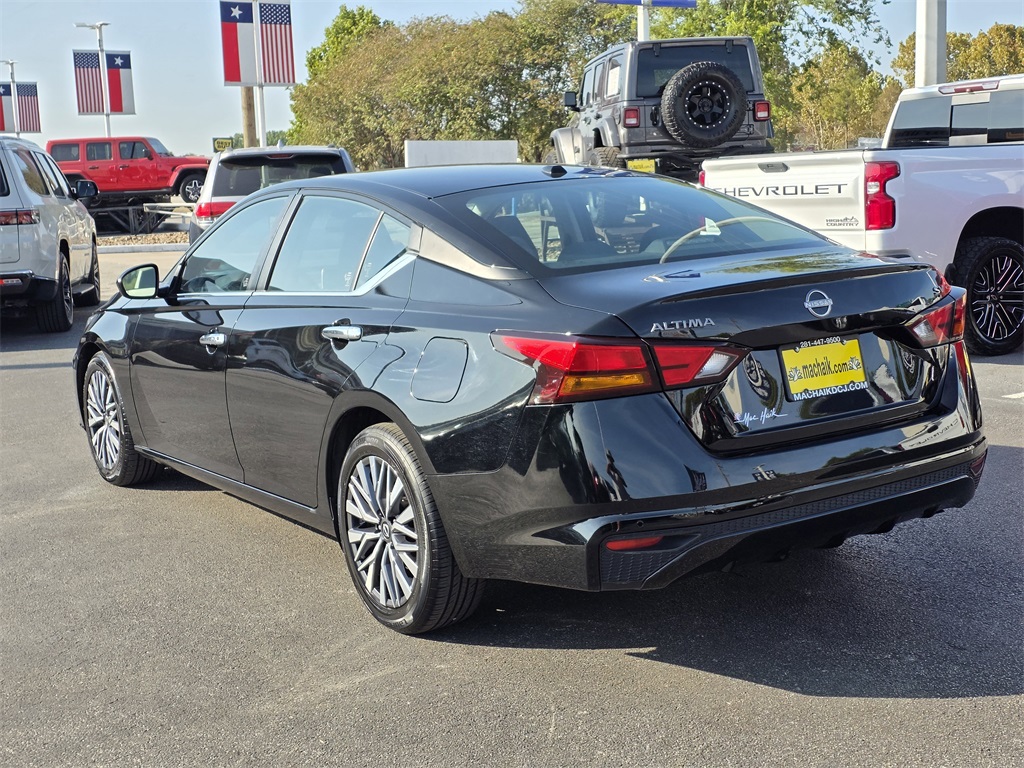 2023 Nissan Altima 2.5 SV - 5