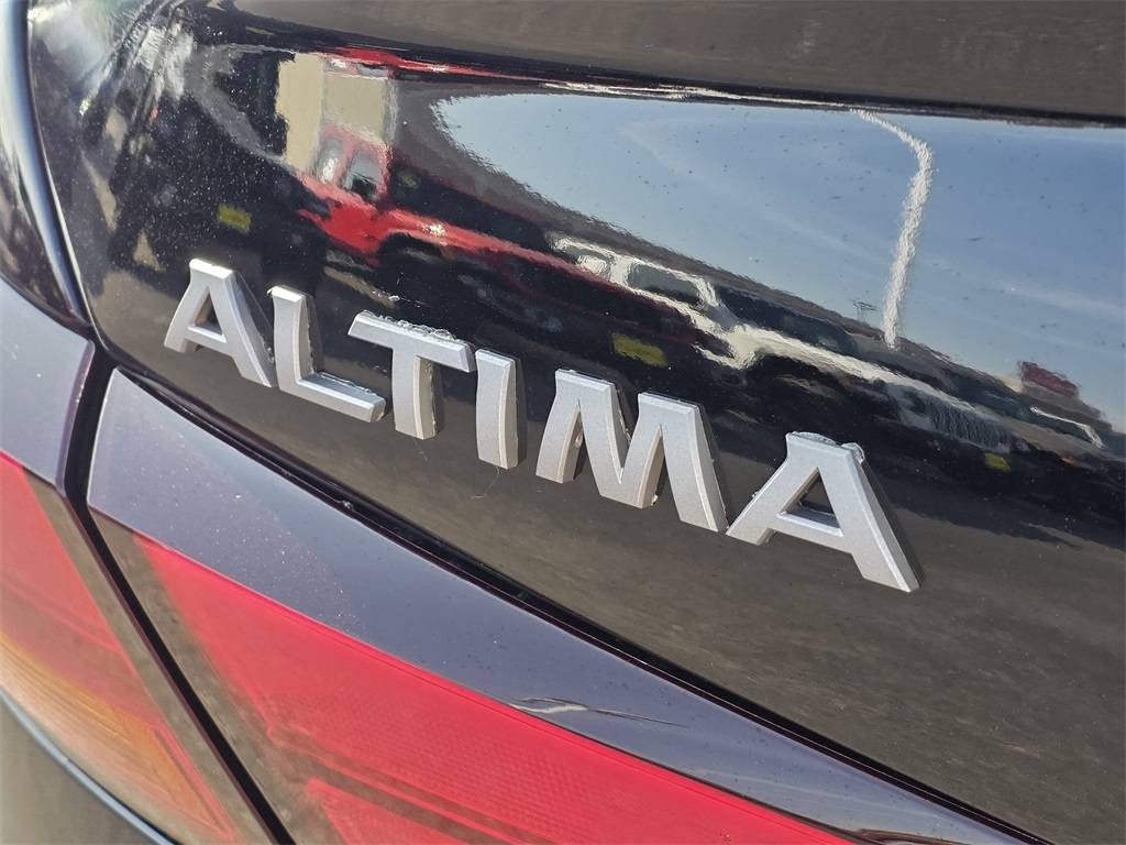 2023 Nissan Altima 2.5 SV - 8