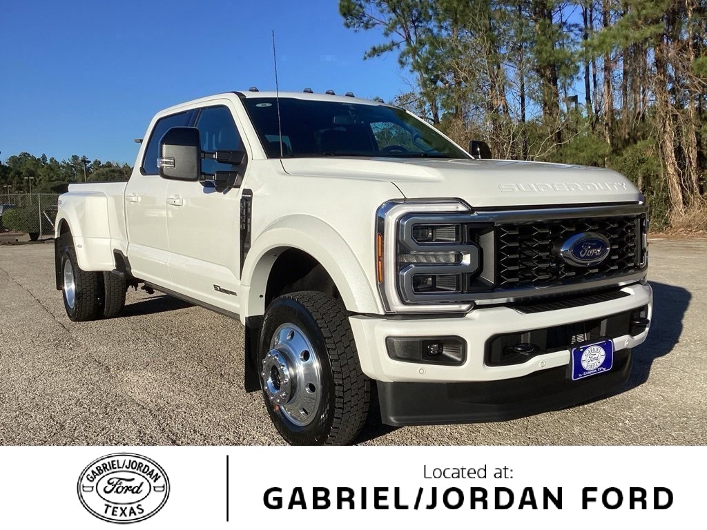 2026 Ford F-450 Super Duty Platinum Crew Cab LB DRW 4WD