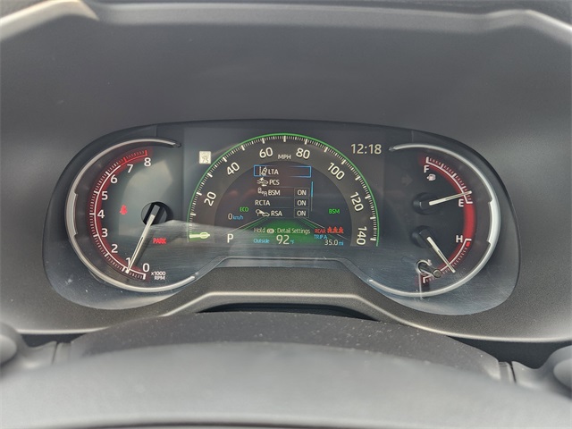 2025 Toyota RAV4 XLE - 10