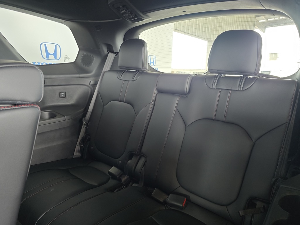 Thumbnail: 2025 Honda Pilot - 23