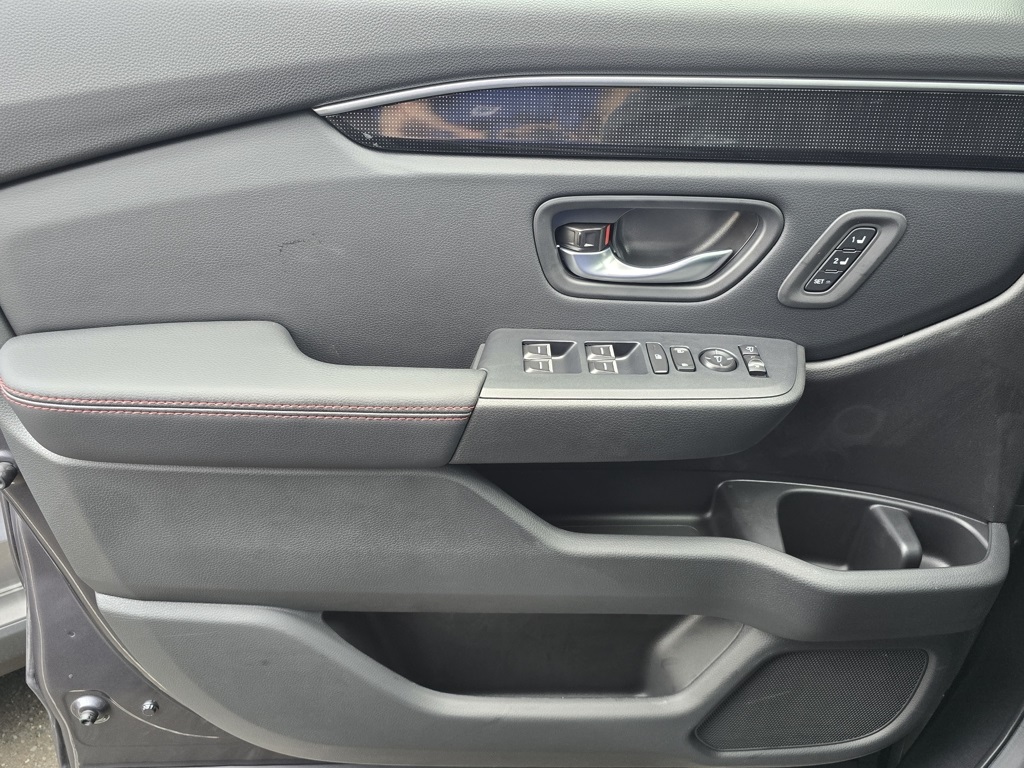 Thumbnail: 2025 Honda Pilot - 30