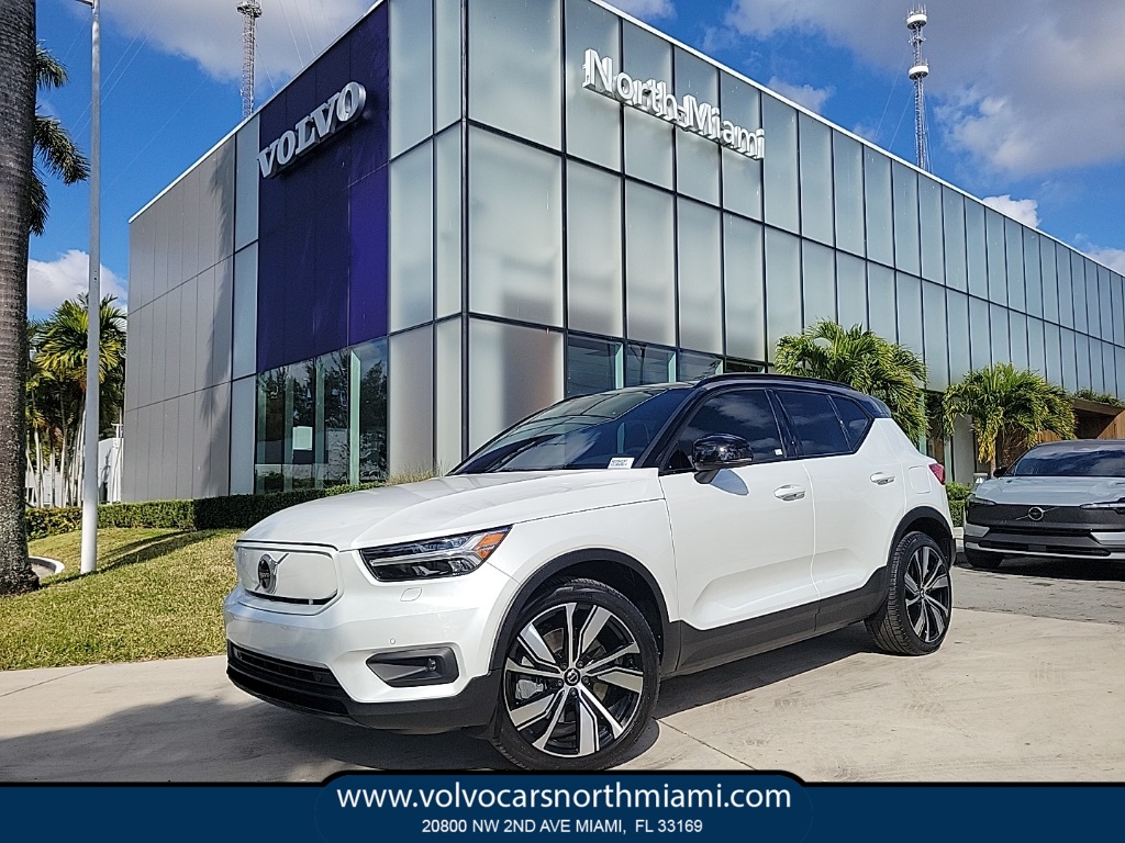 2021 Volvo XC40 Recharge Pure Electric P8