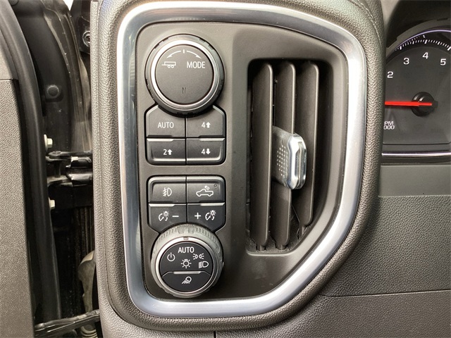 Used Car 2022 Chevrolet Silverado 1500 Ltd  Lt Trail Boss For Sale Under $35,000 In San Antonio, Texas