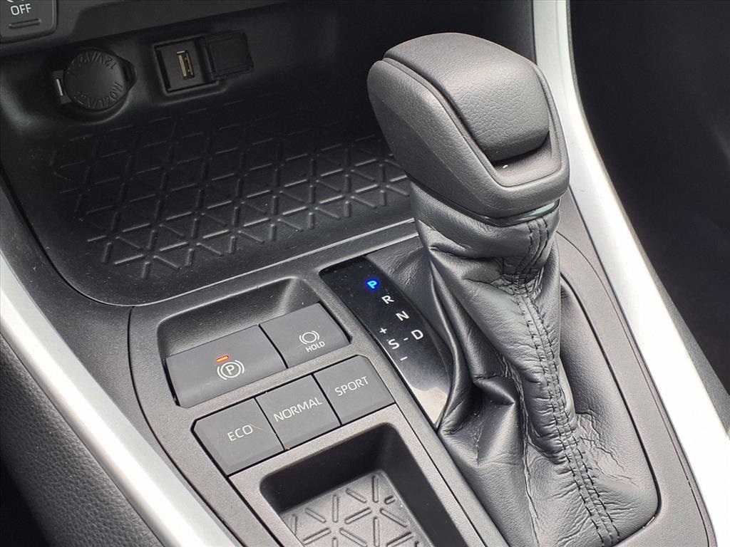 2020 Toyota RAV4 XLE Silver at Gullo Toyota