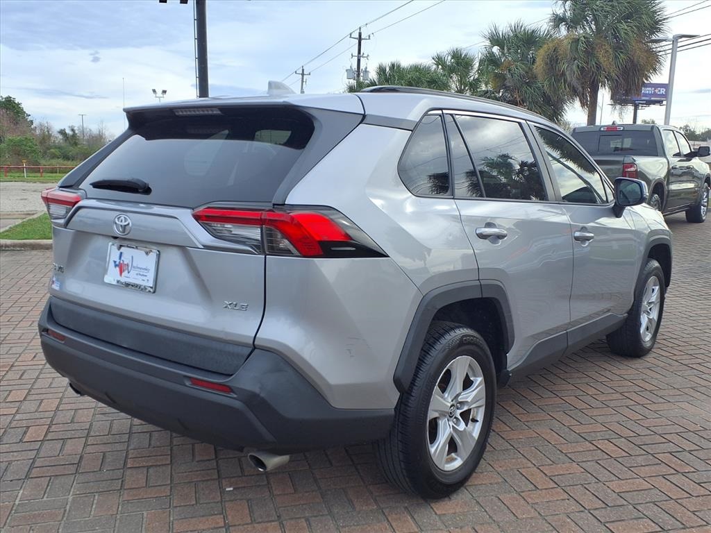 2020 Toyota RAV4 XLE Silver at Gullo Toyota