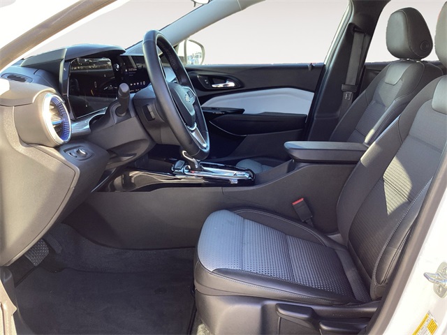 Used Car 2025 Chevrolet Trax  Lt For Sale Under $25,000 In San Antonio, Texas