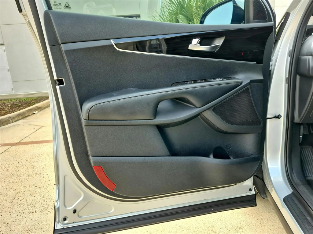 2019 Kia Sorento L Silver at DeMontrond Automotive Group