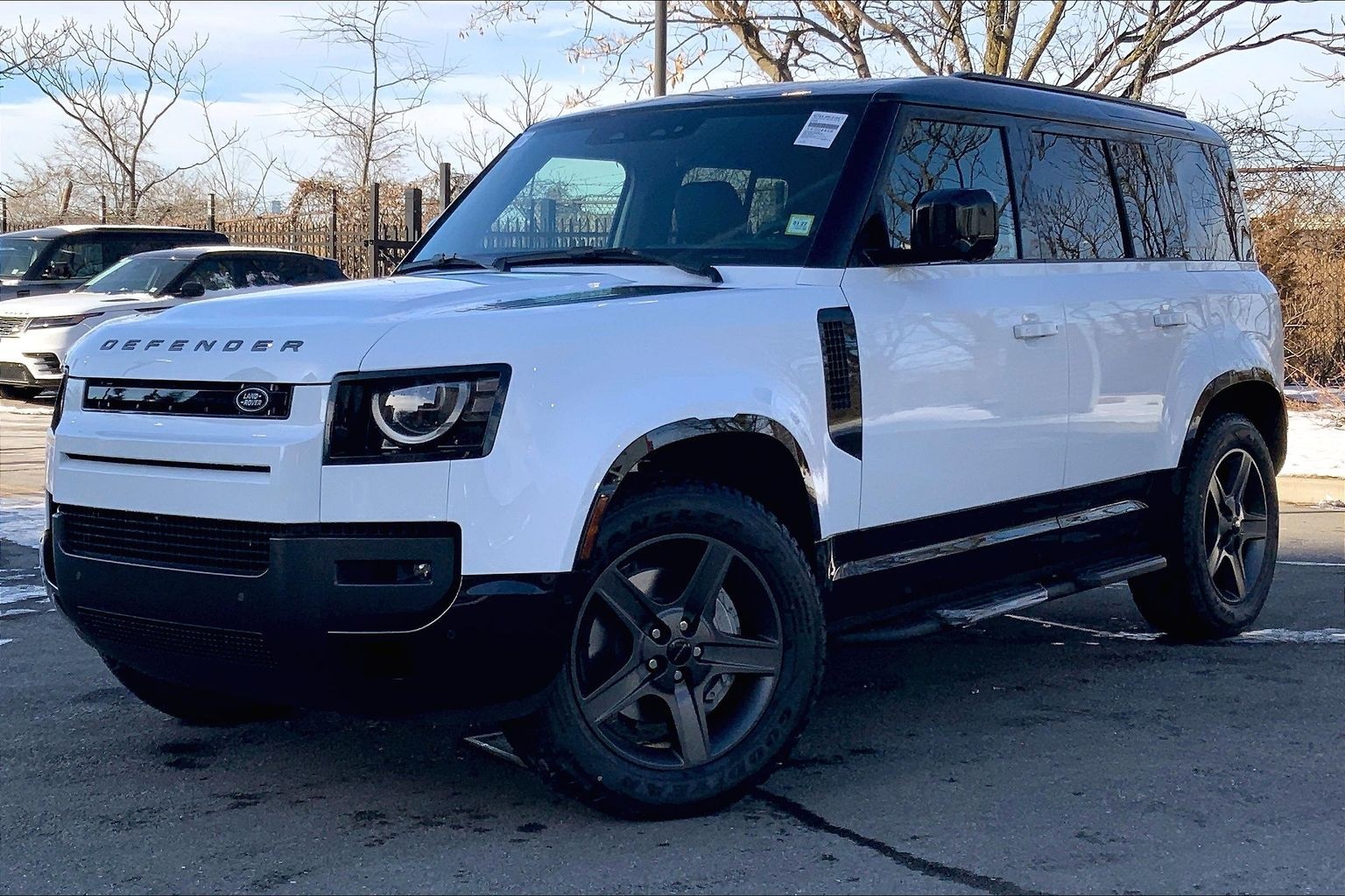 2026 Land Rover Defender 110 P400 X-Dynamic SE AWD