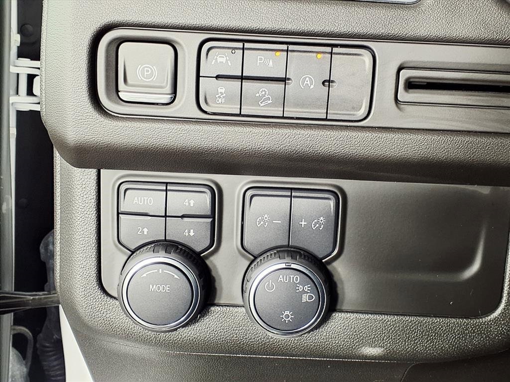 2023 Chevrolet Tahoe Z71 White at Mac Haik CDJR North Houston