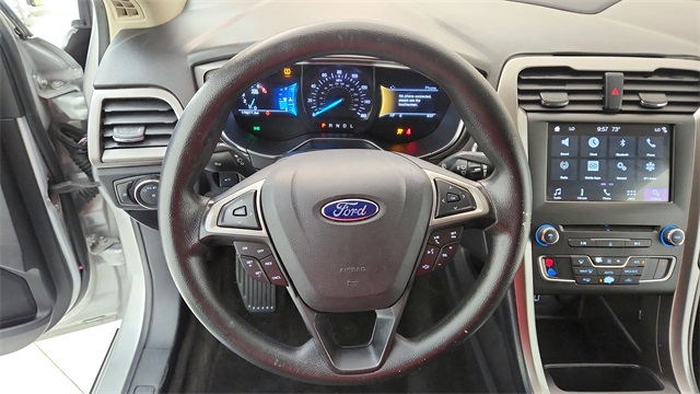 2017 Ford Fusion SE Silver at Autostrade