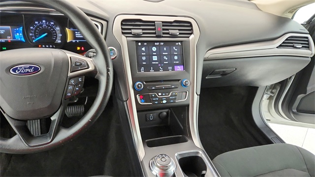 2017 Ford Fusion SE Silver at Autostrade