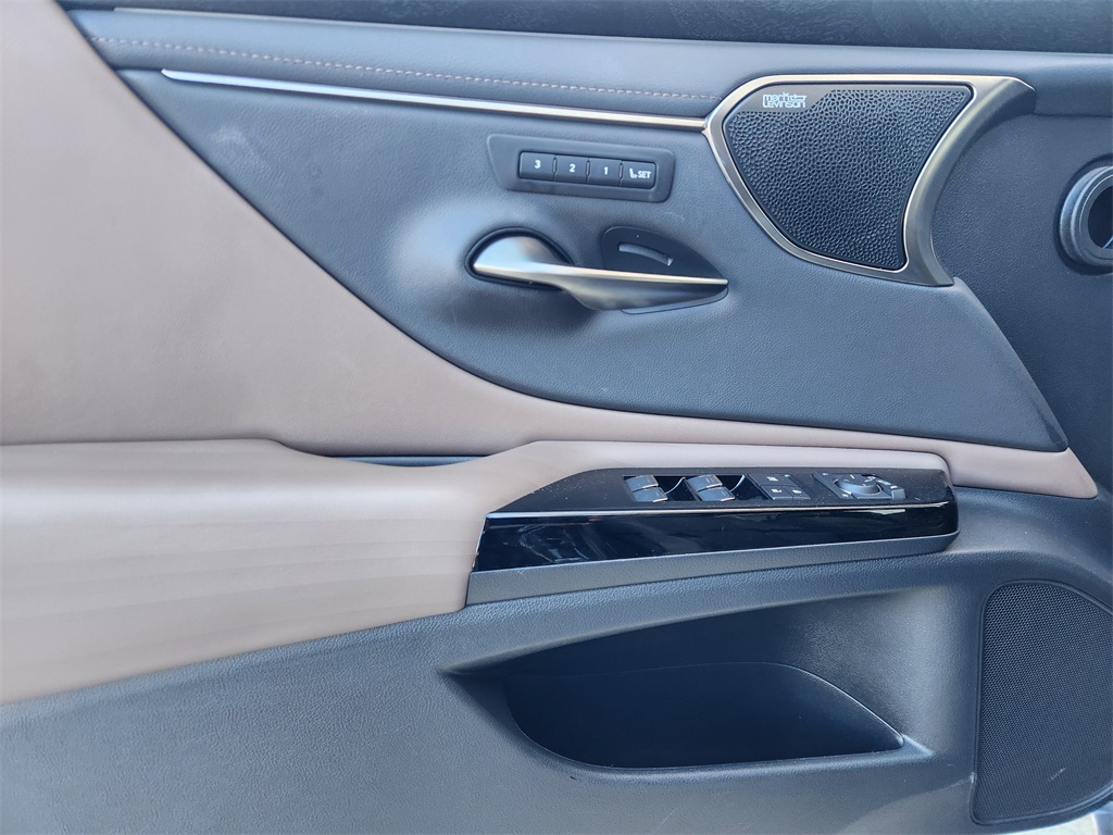 2022 Lexus ES 300h Ultra Luxury Gray at Westside Lexus