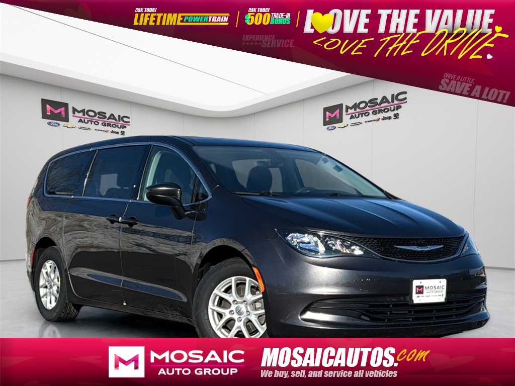 2017 Chrysler Pacifica Touring FWD