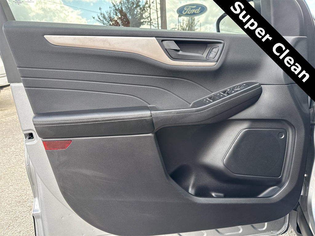 2022 Ford Escape S - 9