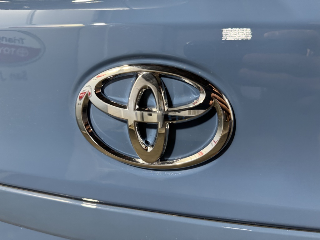 Thumbnail: 2026 Toyota Corolla Cross - 21