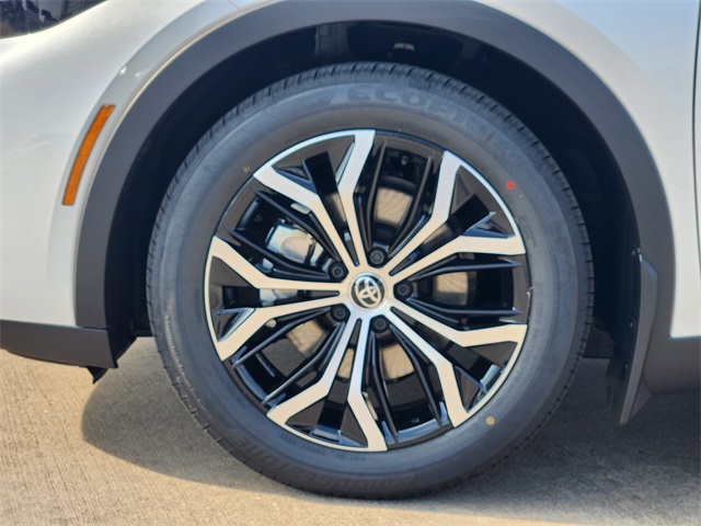 2026 Toyota Crown XLE White at Toyota of Victoria