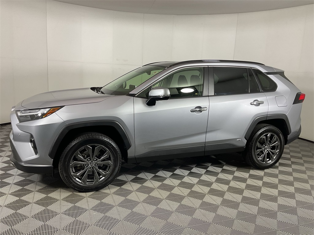 2022 Toyota RAV4 Hybrid Limited AWD