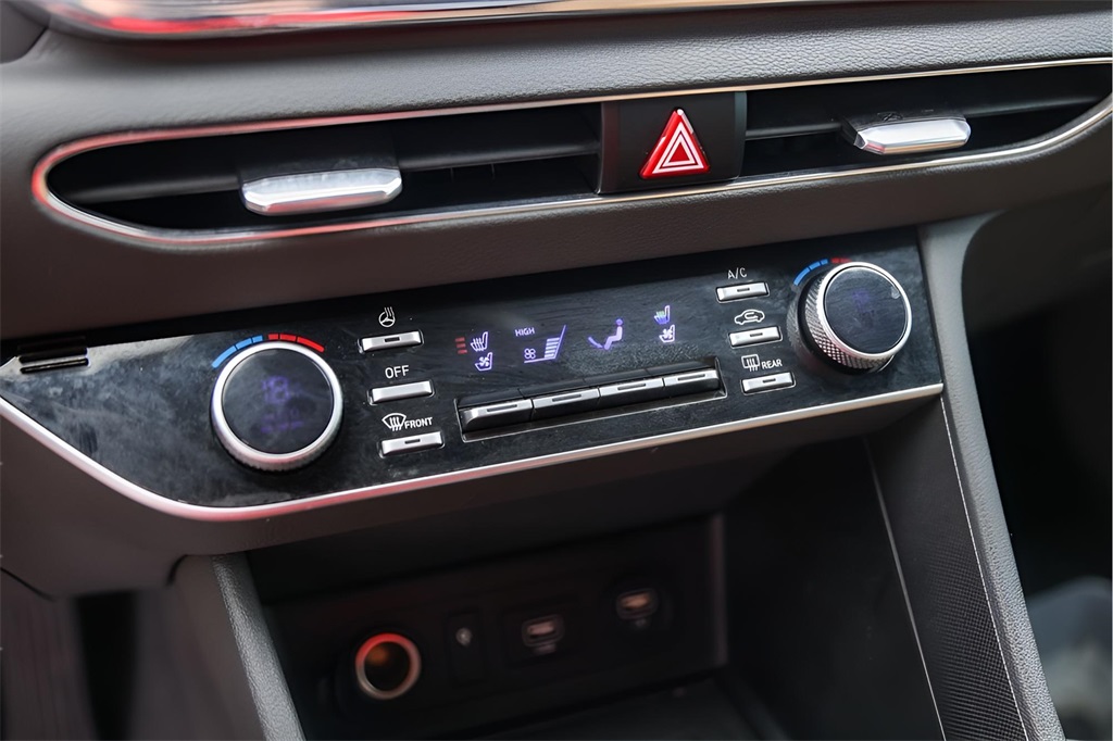 Used Car 2020 Hyundai Sonata  Limited For Sale Under $20,000 In Austin, Texas