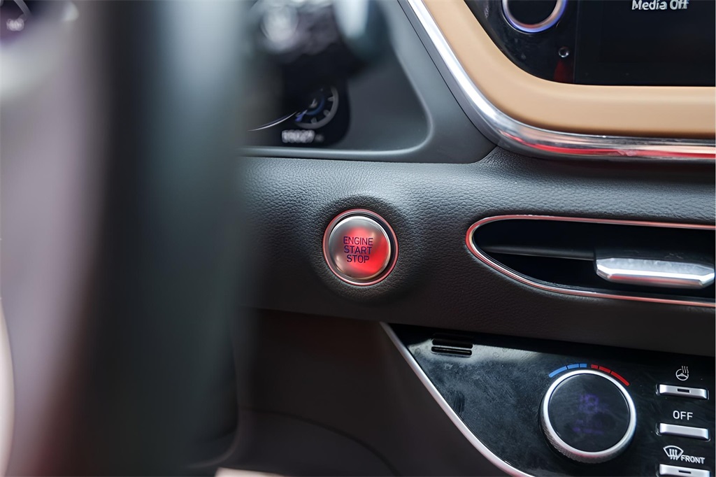 Used Car 2020 Hyundai Sonata  Limited For Sale Under $20,000 In Austin, Texas