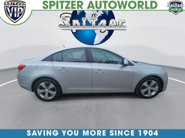 Silver Ice Metallic 2011 Chevrolet Cruze Sedan Front-Wheel Drive Automatic