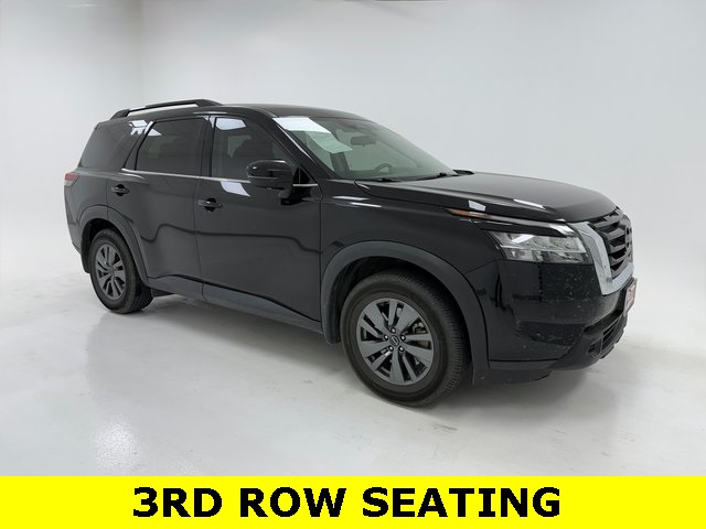 2022 Nissan Pathfinder SV FWD