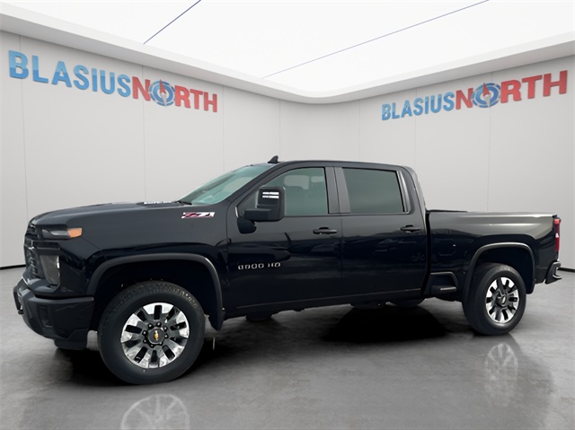2024 Chevrolet Silverado 2500HD Custom Crew Cab 4WD