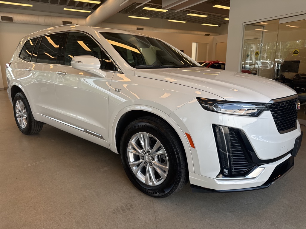 /2025 Cadillac XT6
