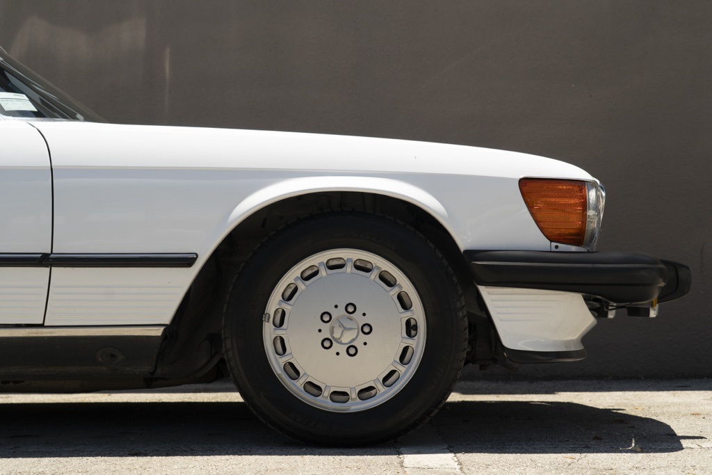 1988 Mercedes-Benz 500-Class 560 SL - Photo 32