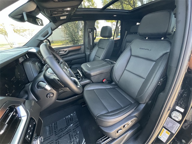 2025 GMC Yukon Denali Black at Big Star Buick GMC