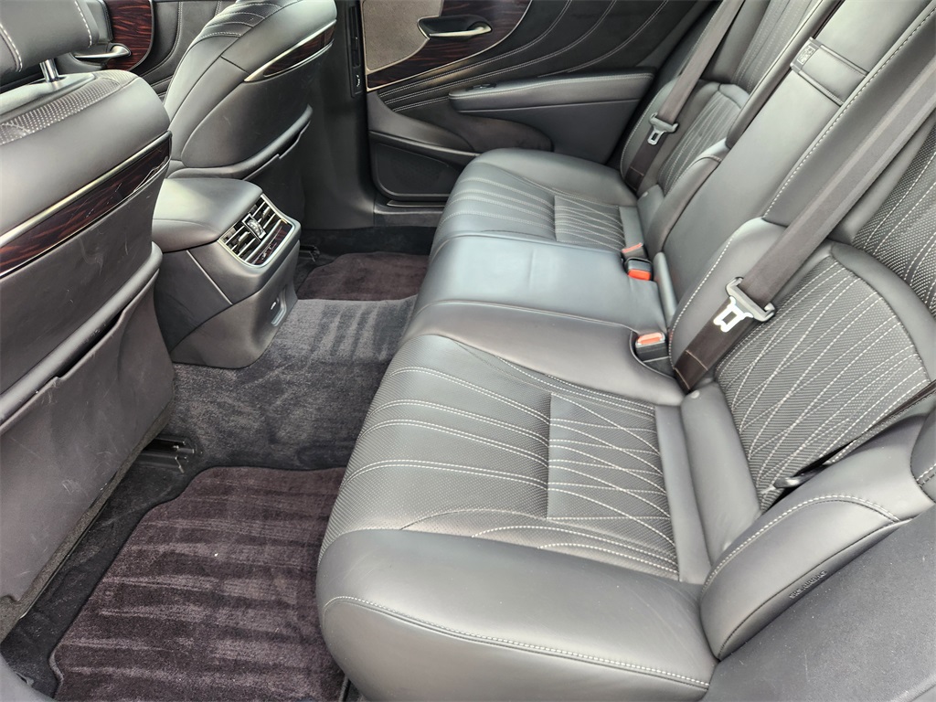 2018 Lexus LS  Silver at Autostrade