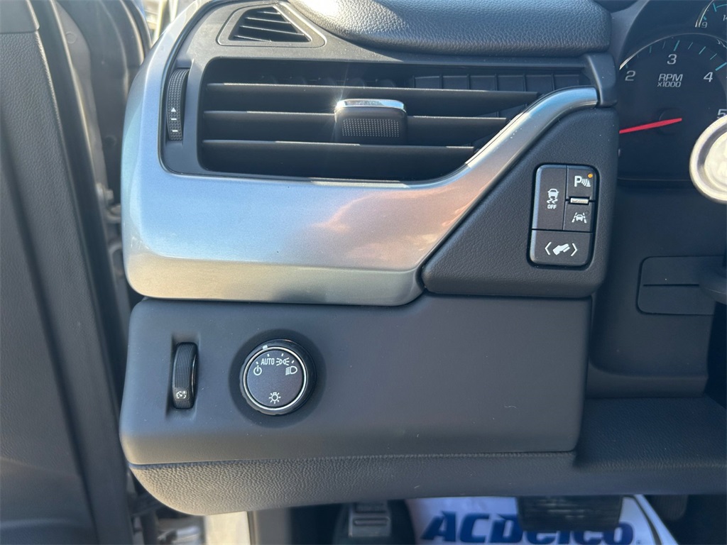 Used Car 2017 Chevrolet Tahoe  Lt For Sale Under $15,000 In Floresville, Texas