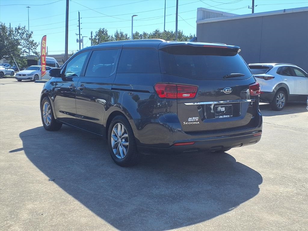 2021 Kia Sedona LX Gray at Emmons Autoplex
