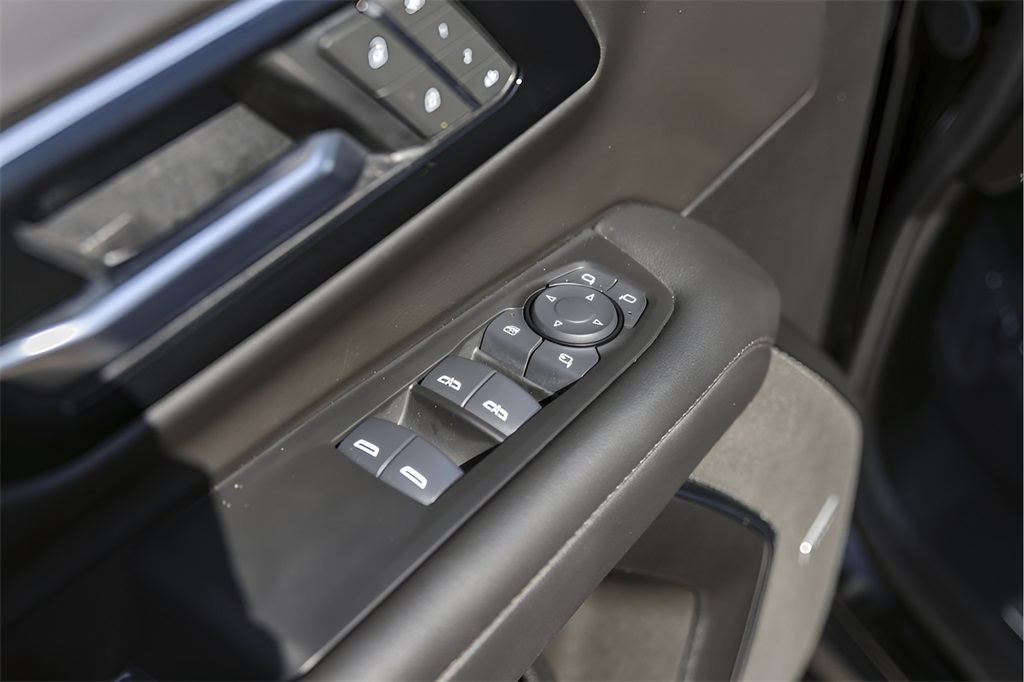Used Car 2025 Chevrolet Suburban  Lt For Sale Under $70,000 In Austin, Texas