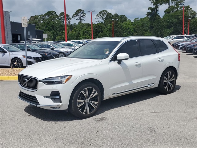 2023 Volvo XC60 B5 Plus photo 5