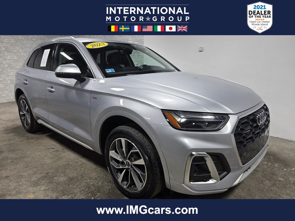 2023 Audi Q5 Premium Plus's photo