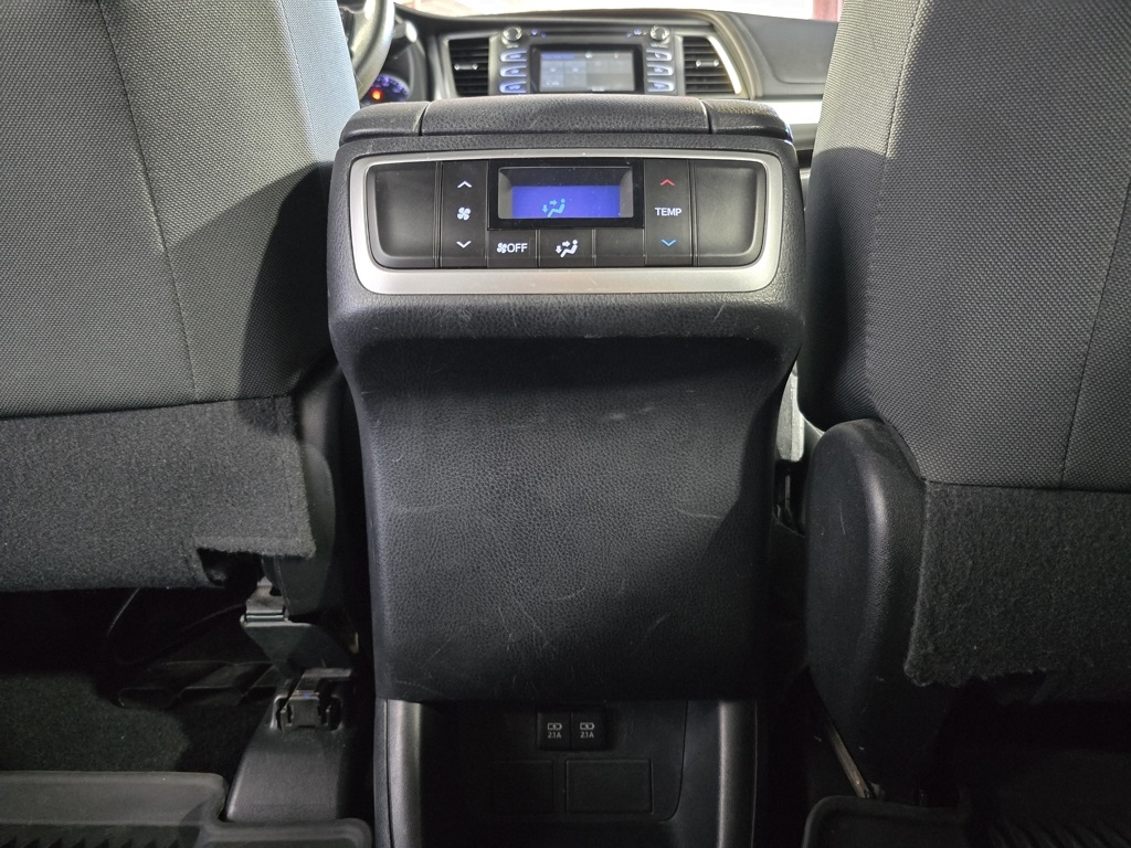 Thumbnail: 2019 Toyota Highlander - 28