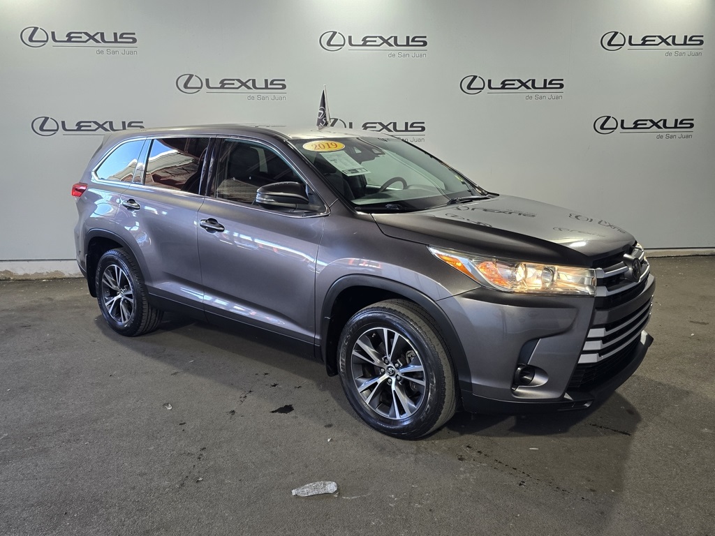 Thumbnail: 2019 Toyota Highlander - 3