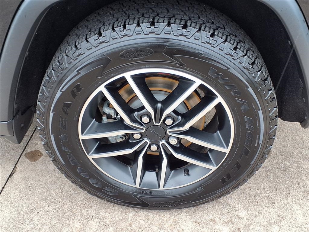 2021 Jeep Grand Cherokee Trailhawk Black at River Oaks CDJR