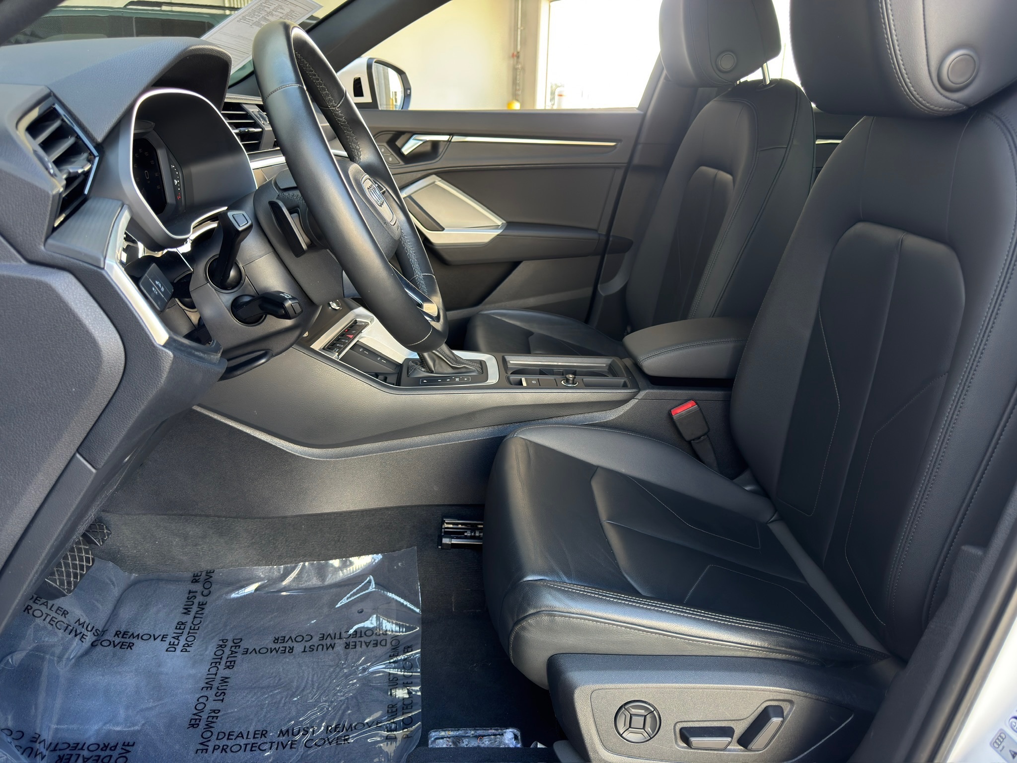 2024 Audi Q3 Premium White at River Oaks CDJR