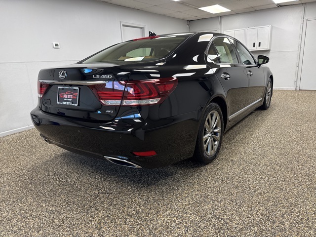 2016 Lexus LS 460 photo 2