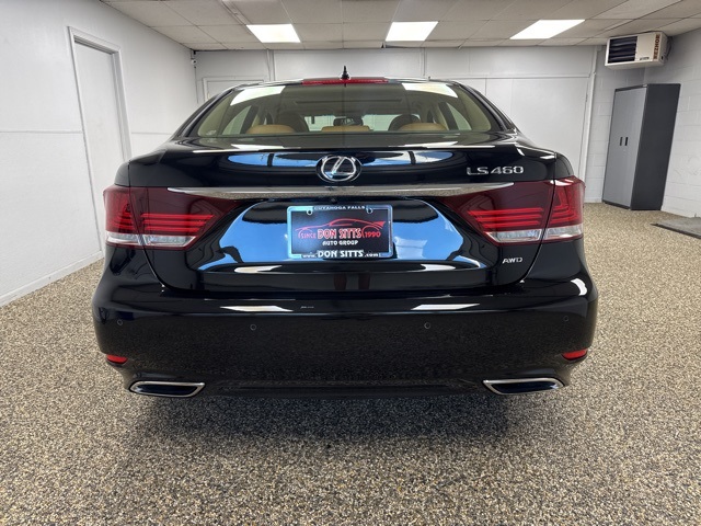 2016 Lexus LS 460 photo 3